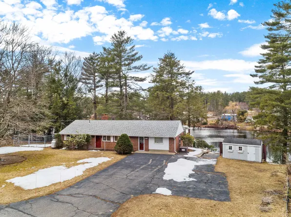 26 Robin Hood Drive, Nottingham, NH 03290