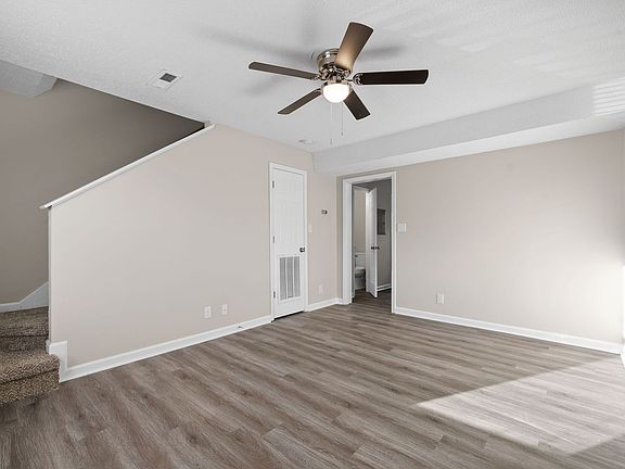 4th image of 2244 Mason Way #2244B