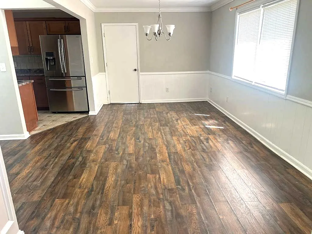 4 bed, 2078 sqft, $2,100 — Photo 4