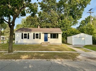 5220 Western Rd, Flint, MI 48506