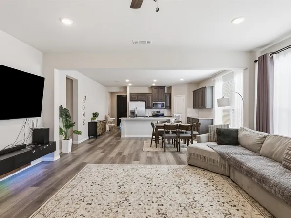 801 Taliaferro Trl, Springtown, TX 76082