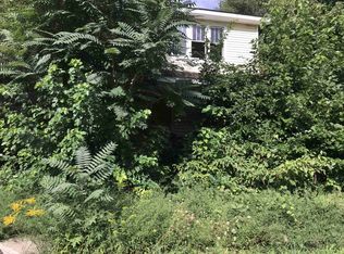 13745 Conley St, Hamtramck, MI 48212