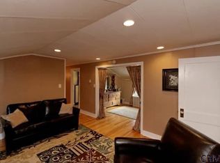39 Rose Ct, Albany, NY 12209