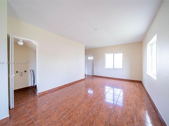 4th image of 414 NW 84th Ter #414