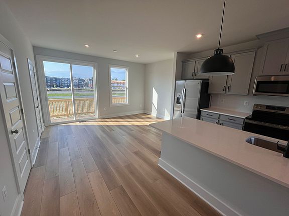 2nd image of 10179 Blue Wing Ln #1