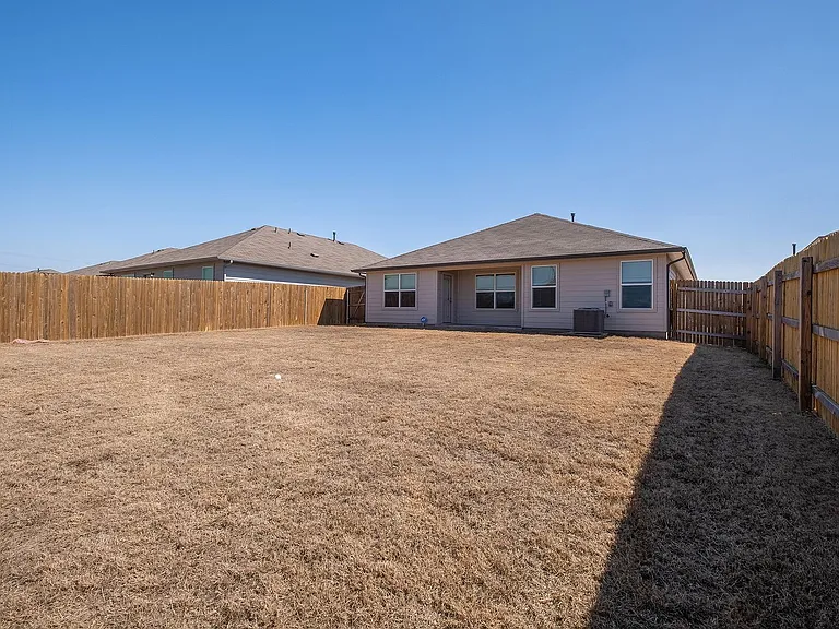 117 Cranbrook Ln — Photo 22