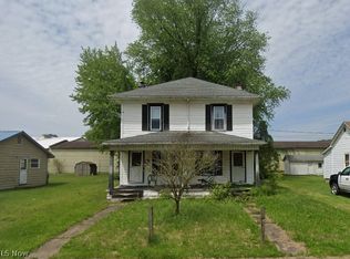 508 Martin Luther King Dr, Newcomerstown, OH 43832