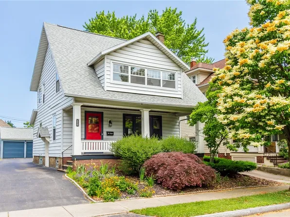 550 Hazelwood Ter, Rochester, NY 14609