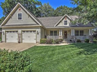 601 Eastwood Dr, Kouts, IN 46347