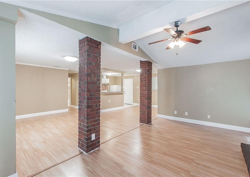 1st image of 1118 Montclair Dr