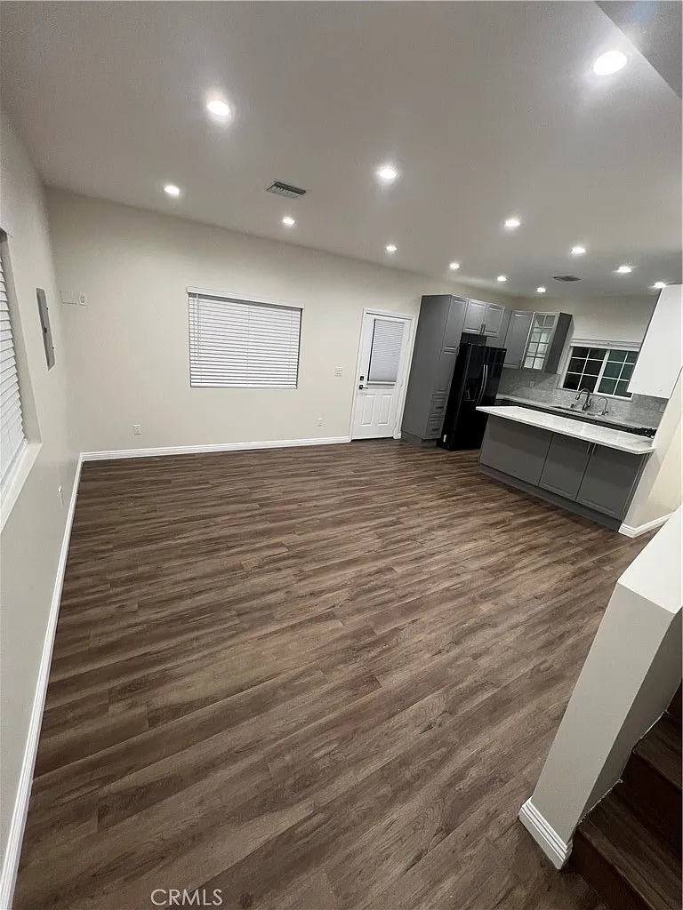 2 bed, 1.5 bath, 1000 sqft, $2,850 — Photo 3