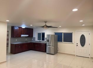 1585 Ahihi St UNIT 3, Honolulu, HI 96819