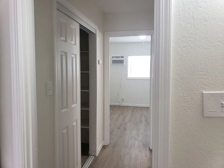 7800-7820 Brentwood Drive — Photo 12