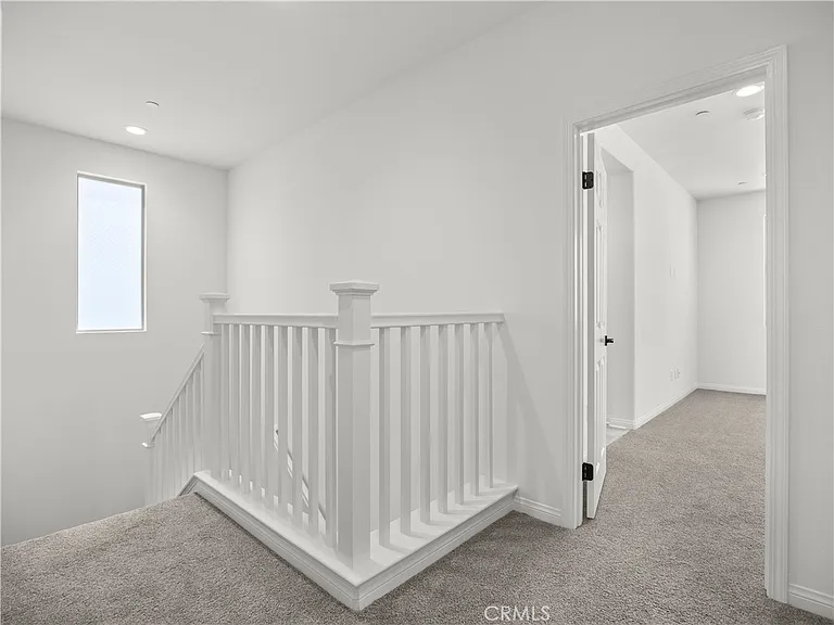 27448 Pioneer Ct — Photo 26