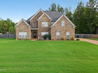 14374 Santa Fe Dr, Olive Branch, MS 38654