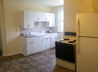 2762 N Oakland Ave, Milwaukee, WI 53211
