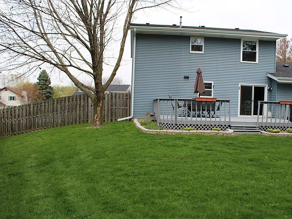 5th image of 411 Lindenwood Dr
