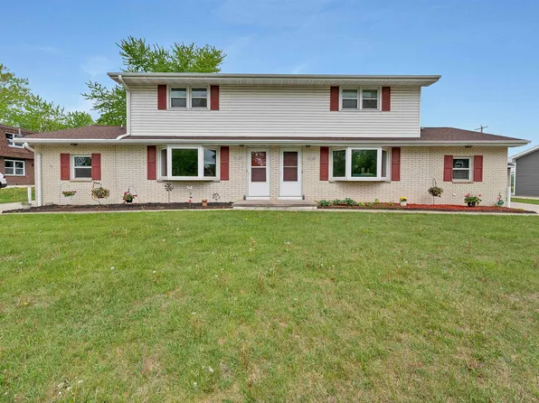 2110 Elmview Dr, Green Bay, WI 54304