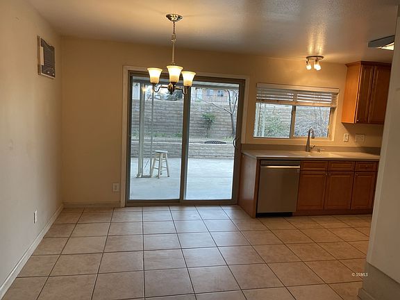 5th image of 505 Cottonwood Dr