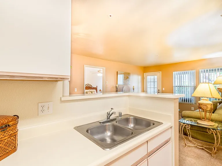 Enclave Apartments — Photo 16