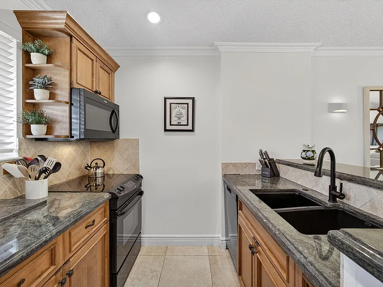 119 Club Dr — Photo 13