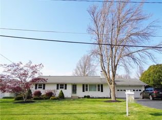 7 Sunset Dr, Fredonia, NY 14063
