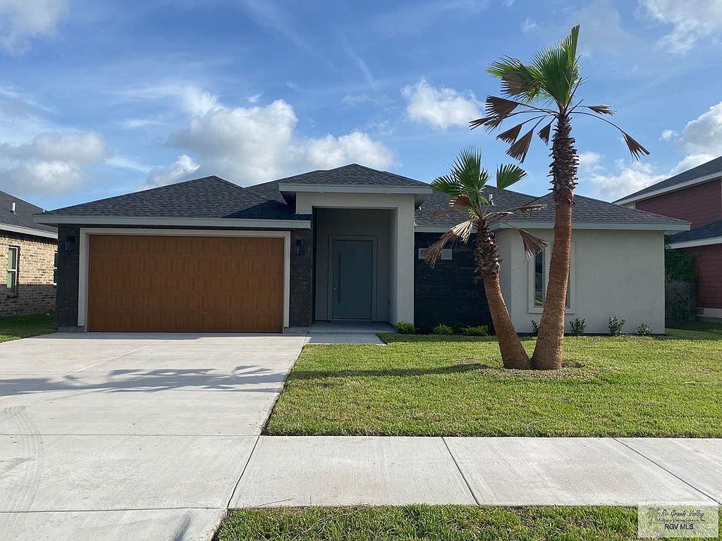 8706 Pink Flamingo St Harlingen Tx 78552 Zillow [ 768 x 1024 Pixel ]