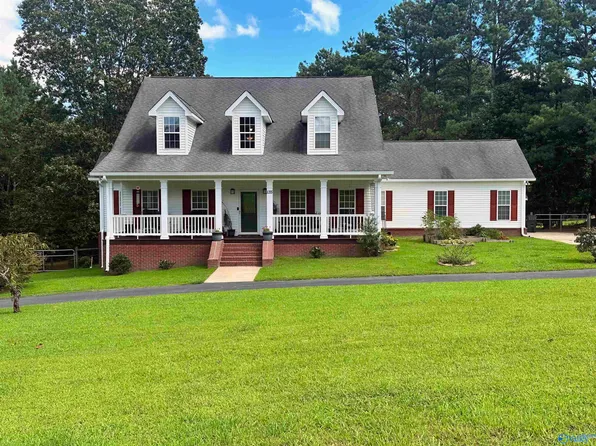 135 Criscoe Rd, Union Grove, AL 35175