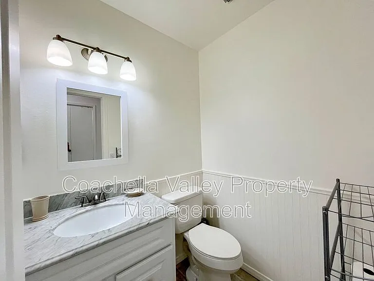 2010 Lawrence Crossley Rd #8 — Photo 21