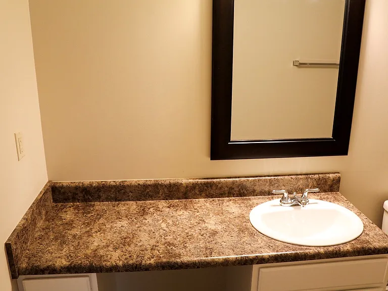 Highland Court — Photo 19