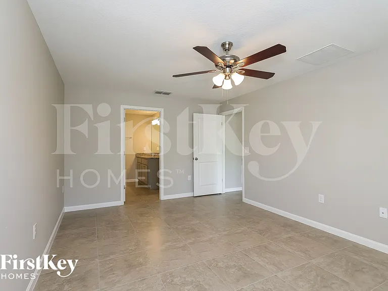 219 Southern Breeze Loop — Photo 9