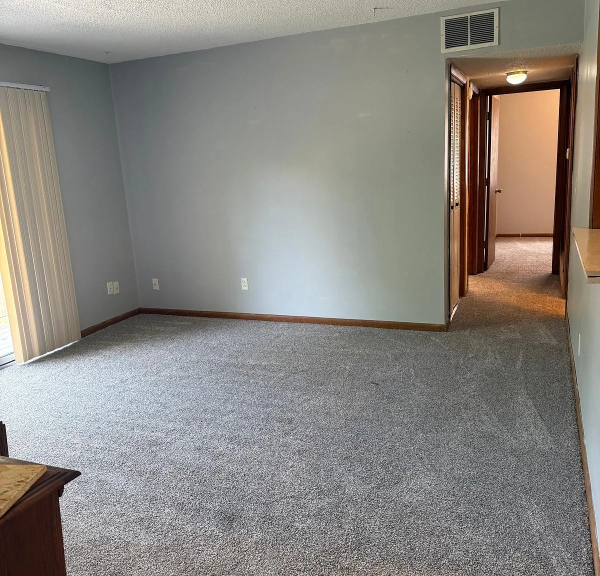 2 bed, $850 — Photo 2