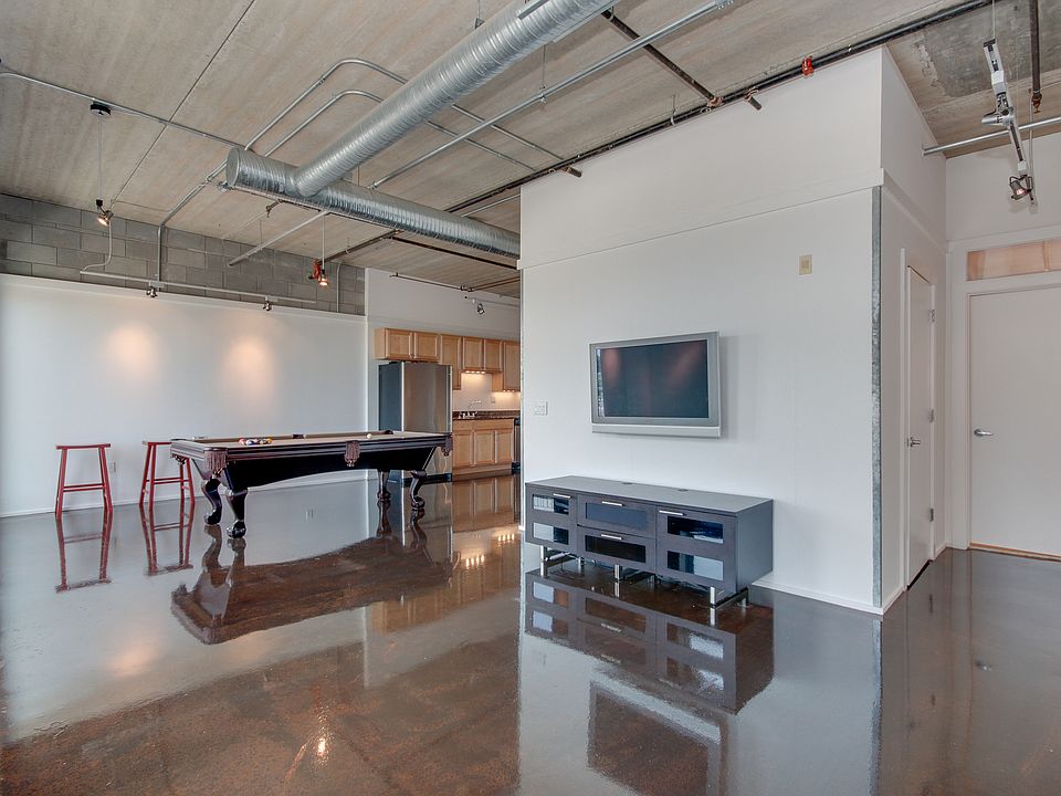 1st image of 423 Saint Pauls Blvd Unit 4B