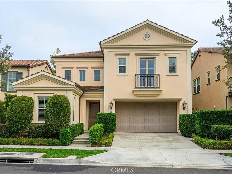 214 Shelbourne — Photo 2