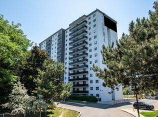 1110 Caven St., Mississauga, ON L5G 4N4