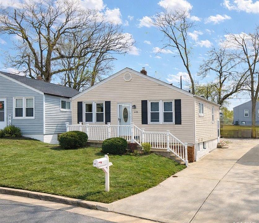 1st image of 443 Erber Dr