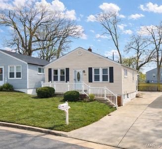 443 Erber Dr, Saint Louis, MO, 63122