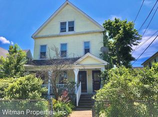 468 South St #1, Holyoke, MA 01040