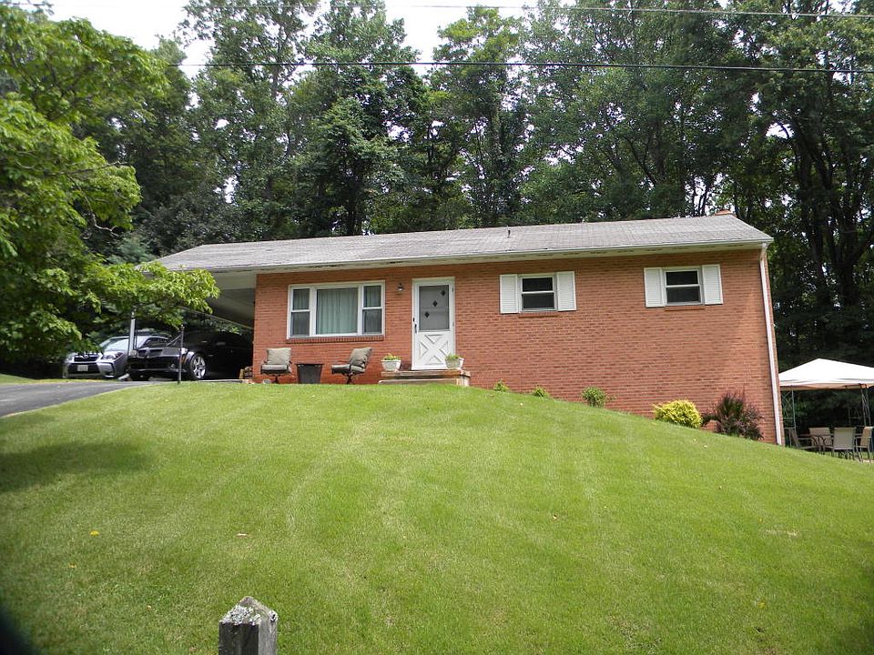 1st image of 117 Breezewood Ln