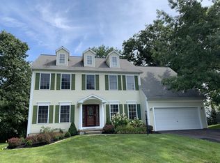 5 Bevswood Oaks, Clifton Park, NY 12065