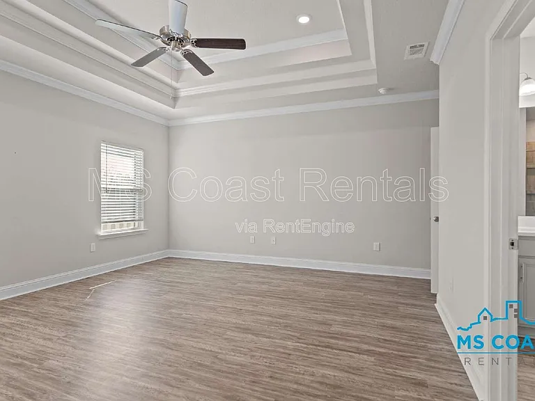 8712 Park Ridge Ct — Photo 19