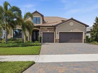 7892 Mainsail Ln, Sarasota, FL 34240
