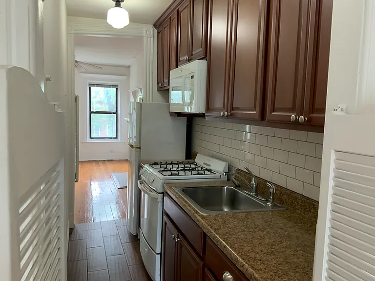 879 Sterling Pl #3 — Photo 9