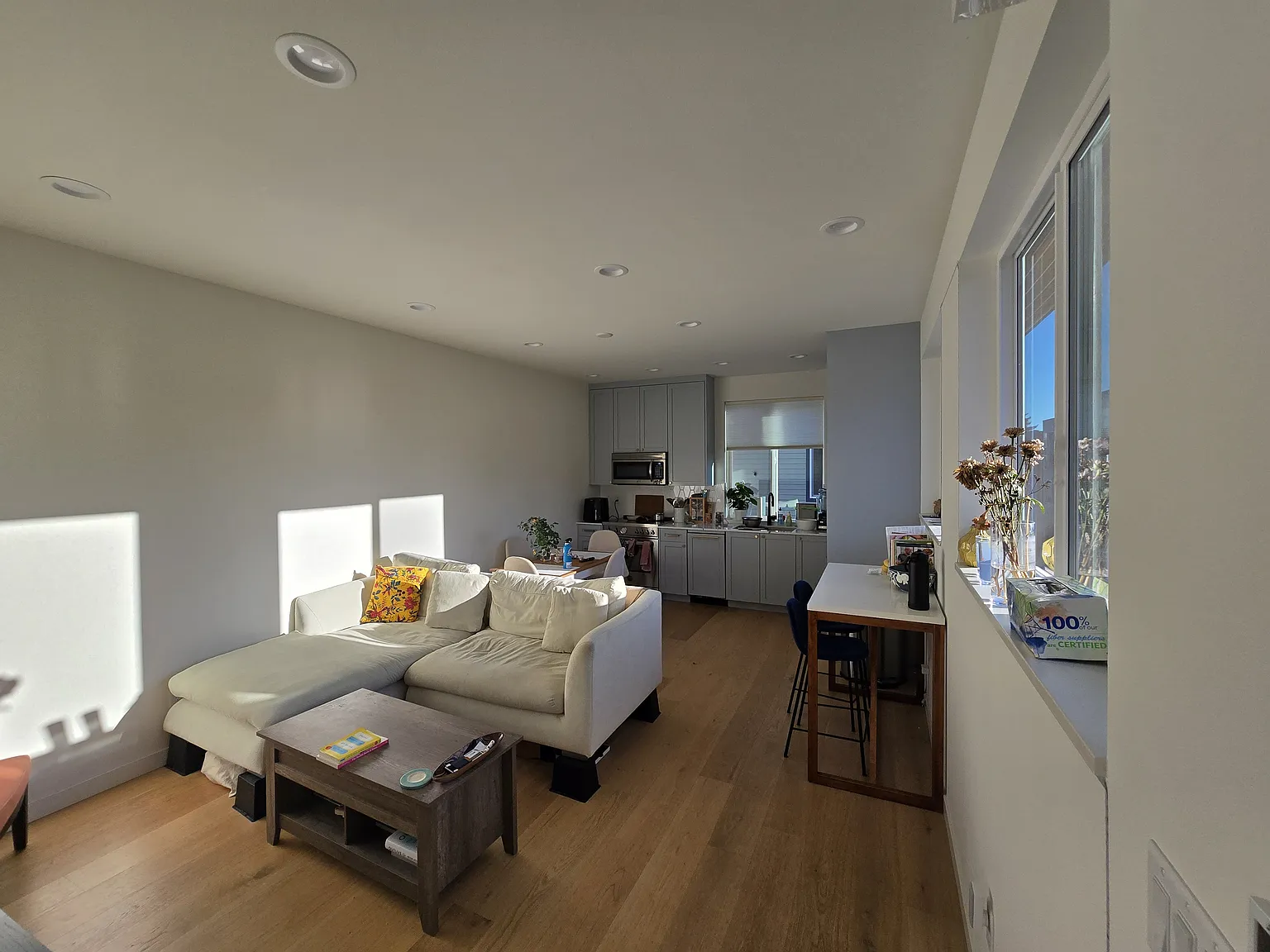 2 bed, 1450 sqft, $2,500 — Photo 2