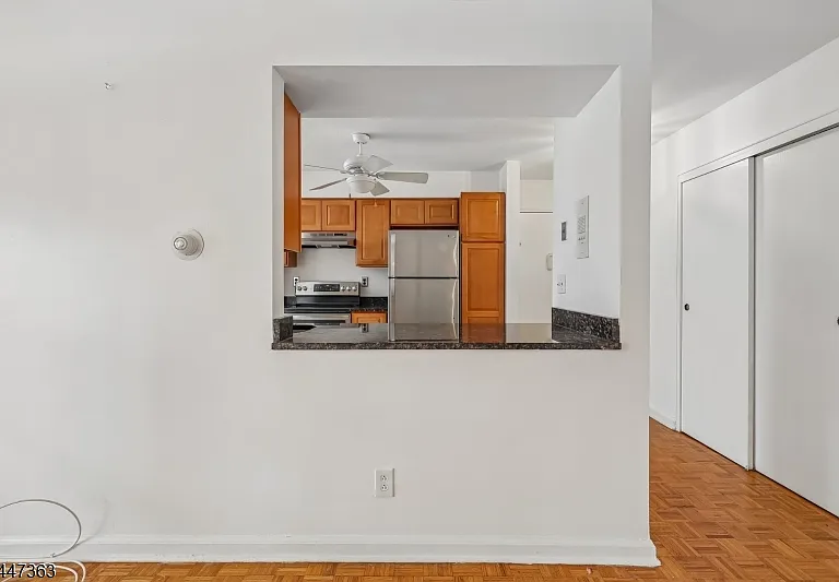 135-167 S Maple Ave #137-D — Photo 4