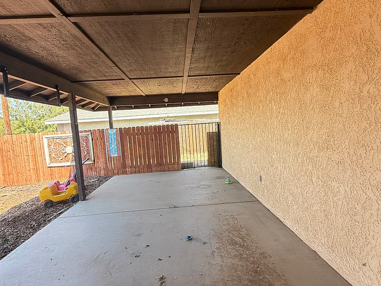20986 Cayuga Rd — Photo 16