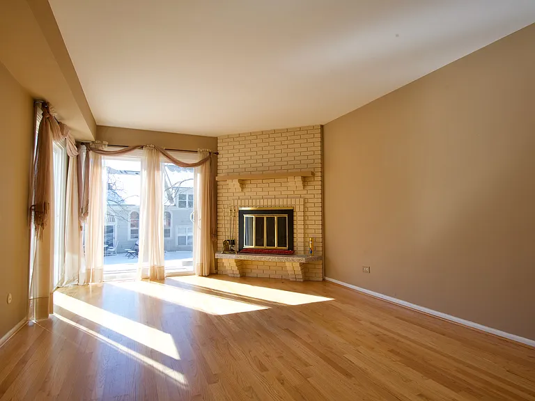 253 W Golfview Ter — Photo 6