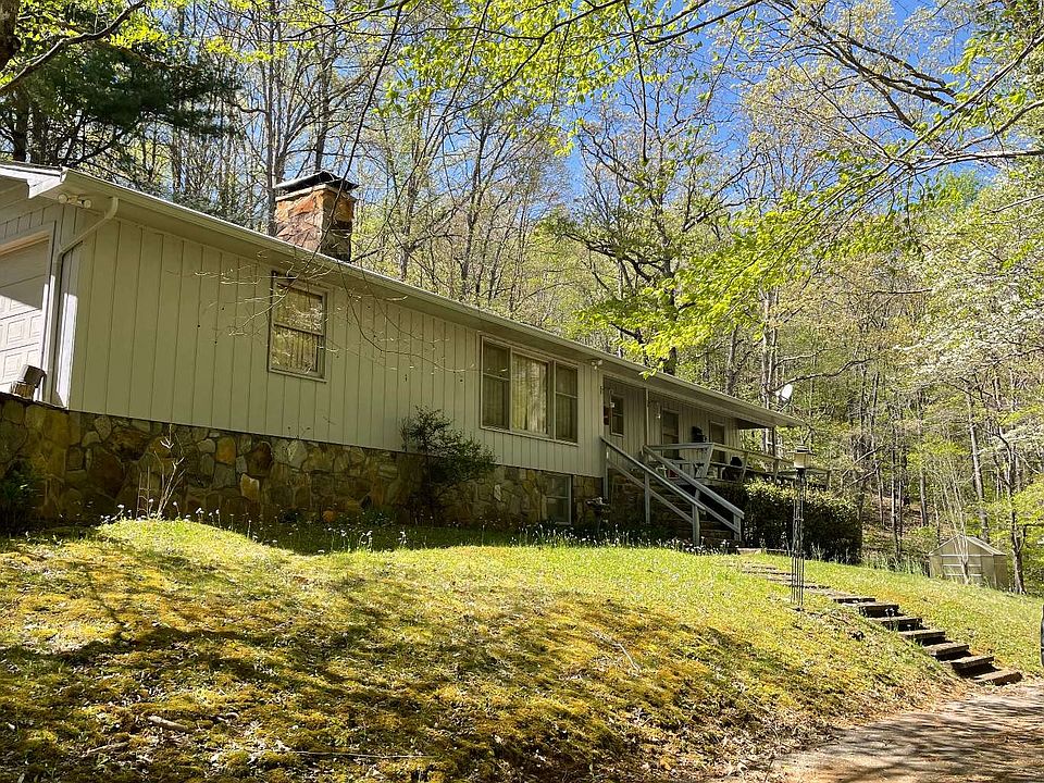 2nd image of 564 Martin Rd
