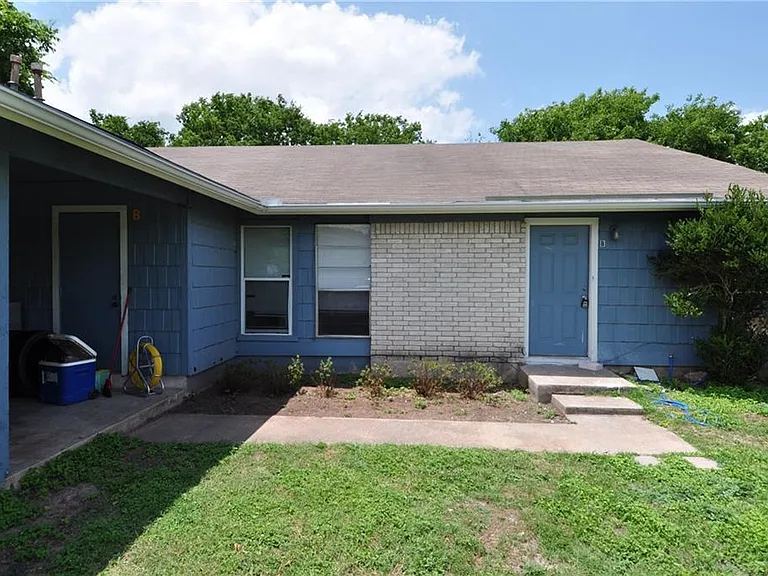 10612 Topperwein Dr #B — Photo 1