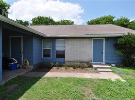 10612 Topperwein Dr, Austin, TX